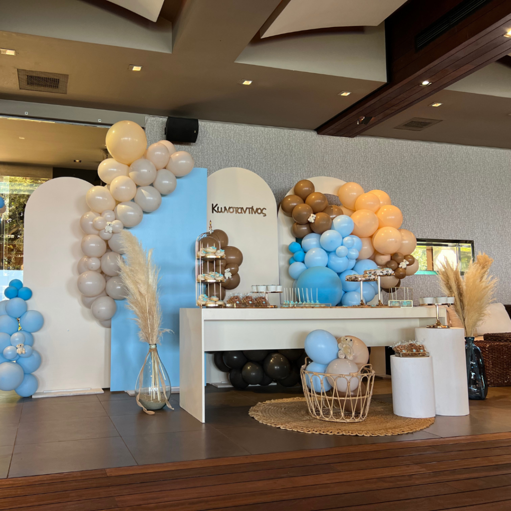 candy bar βάπτισης με μπαλόνια και αρκουδάκια