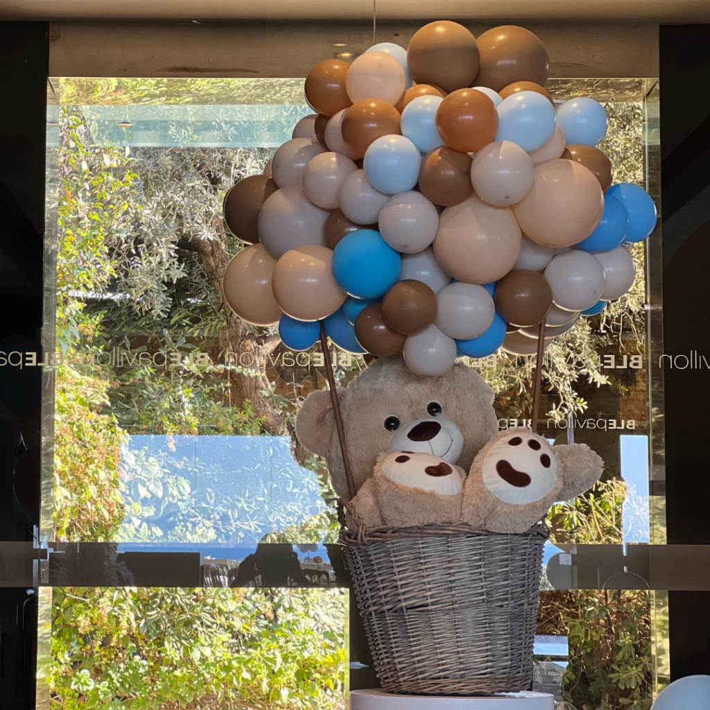candy bar βάπτισης με μπαλόνια και αρκουδάκια