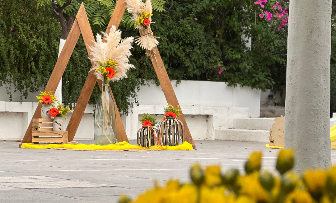 Στολισμός βάπτισης με λουλούδια την άνοιξη