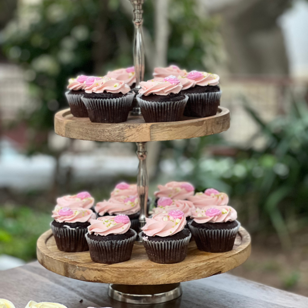 candy bar βάπτισης με cupcakes