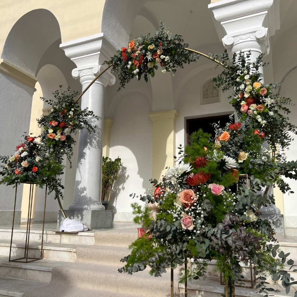 destination wedding in Santorini - wedding decoration 